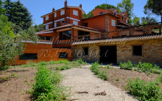 Roma Cesano, Splendita proprietà con 5 ettari di terreno RIF: MATTO