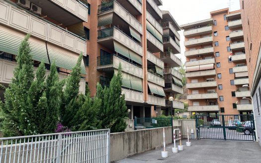 PORTUENSE, nice two-room apartment with terrace and parking space, REF: PON23