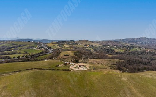 Estate of 30 hectares with detached villa REF: BARBE