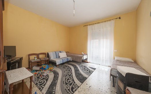 Bright apartment in downtown Formello Ref: franM