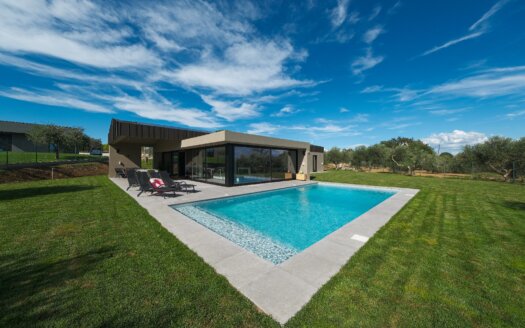 Formello, breathtaking ultra modern single villa ref: petr