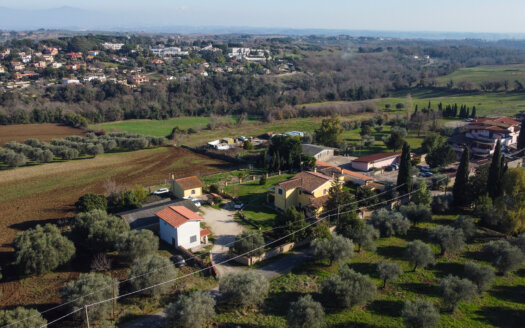 Sacrofano, Stunning Estate on the Outskirts of Rome – Ref: PEV