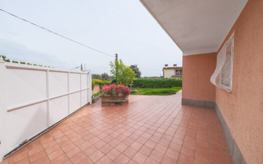 Formello, 150 sqm semi-detached villa with garden – ref: ROMA